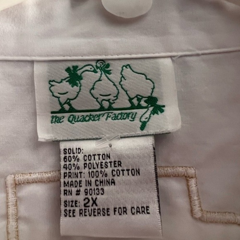The Quacker Factory 2x Themed Button Up - image 5